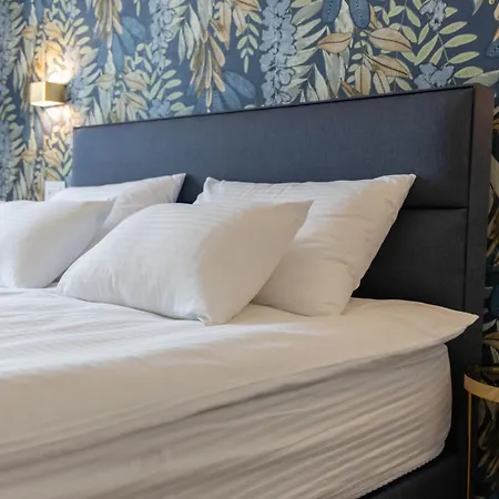 Royal - Sakura Park Apartment Belgrade