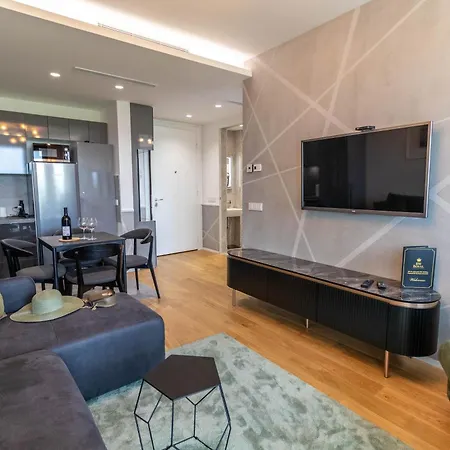 Apartment Royal - Sakura Park Belgrade
