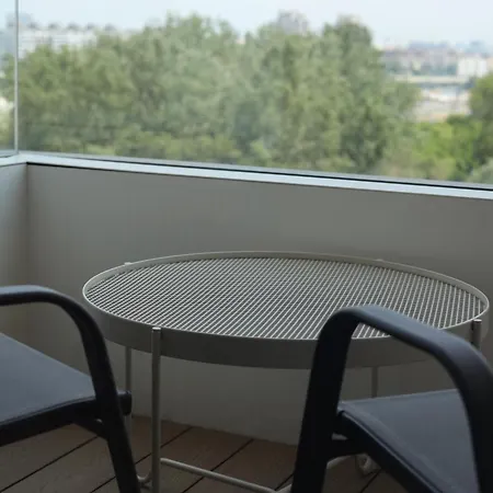 Royal - Sakura Park Apartment Belgrade