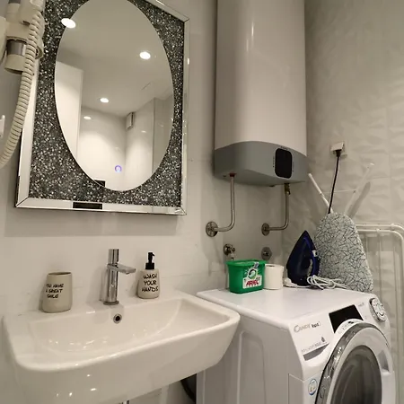 Apartment Royal - Sakura Park Belgrade